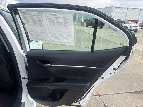 Used 2024 Toyota Camry SE FWD image 20