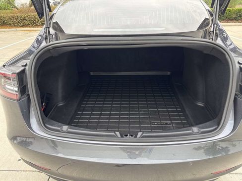 Used 2018 Tesla Model 3 Long Range AWD/4WD image 10