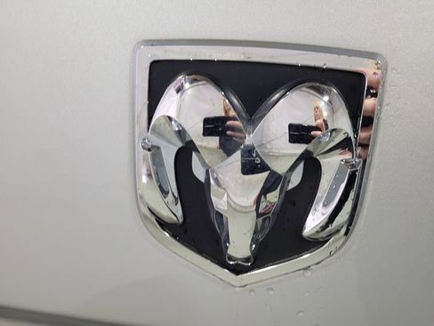 Used 2018 RAM 1500 Classic SLT image 60