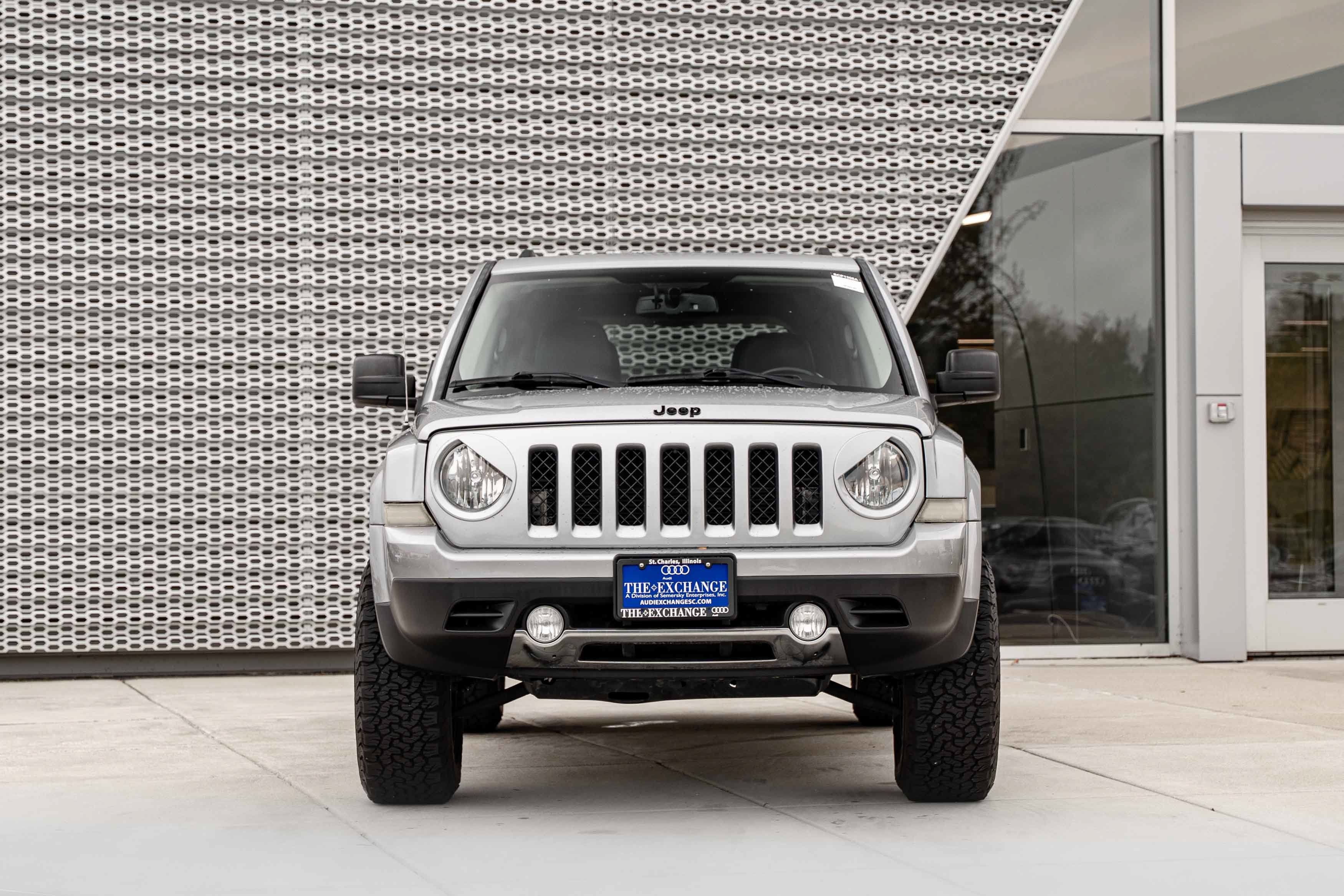 Used 2017 Jeep Patriot High Altitude AWD/4WD image 27