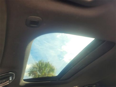 Certified 2024 Jeep Grand Cherokee L Altitude image 6