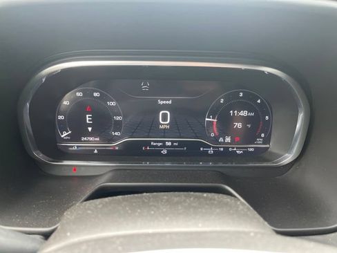 Used 2024 GMC Yukon SLT w/ SLT Luxury Package AWD/4WD image 13