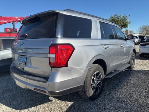 Certified 2022 Ford Expedition XLT image 3