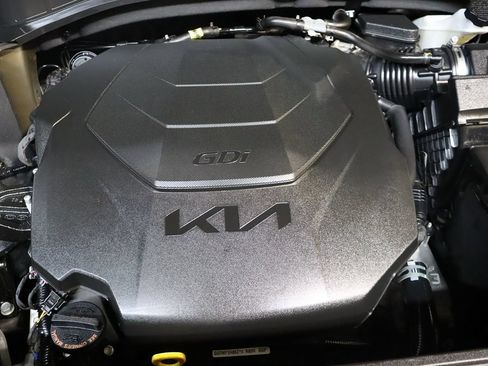 Used 2024 Kia Telluride EX w/ EX Captain's Chair Package FWD image 64