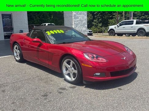 Used 2005 Chevrolet Corvette Convertible w/ Preferred Equipment Group RWD image 21