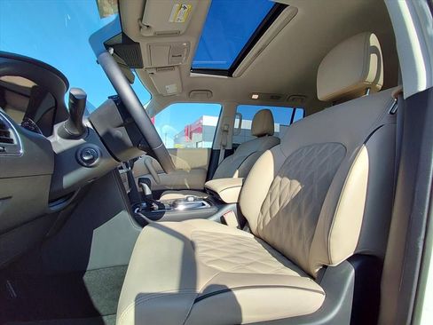 Certified 2024 Nissan Armada Platinum w/ Cargo Package RWD image 18