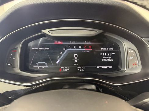 Used 2023 Audi SQ8 Premium Plus w/ Executive Package image 13