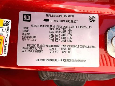 Used 2024 GMC Yukon AT4 w/ Technology Package AWD/4WD image 31