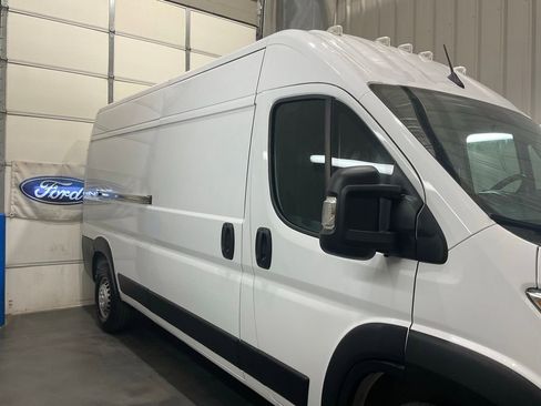 Used 2023 RAM ProMaster 2500 FWD image 5