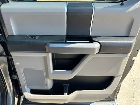 Used 2018 Ford F150 XLT AWD/4WD image 25