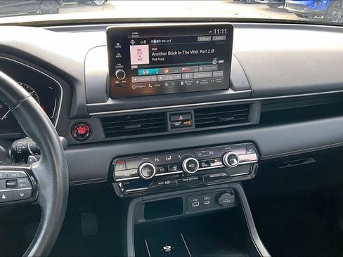 Used 2023 Honda Pilot Touring image 9