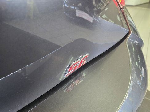 Used 2021 Toyota Corolla SE image 26