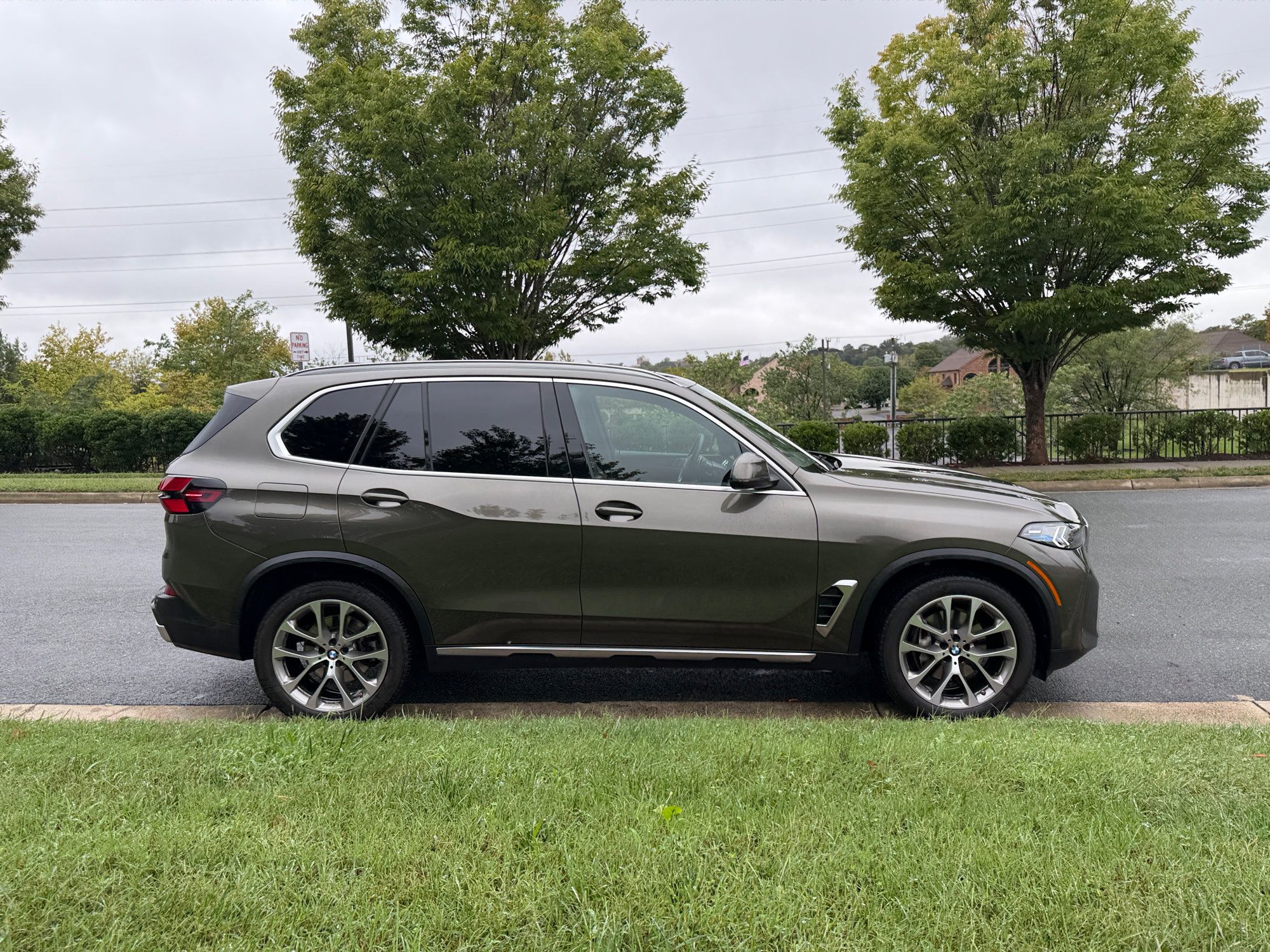 Used 2024 BMW X5 xDrive40i w/ Executive Package AWD/4WD image 8