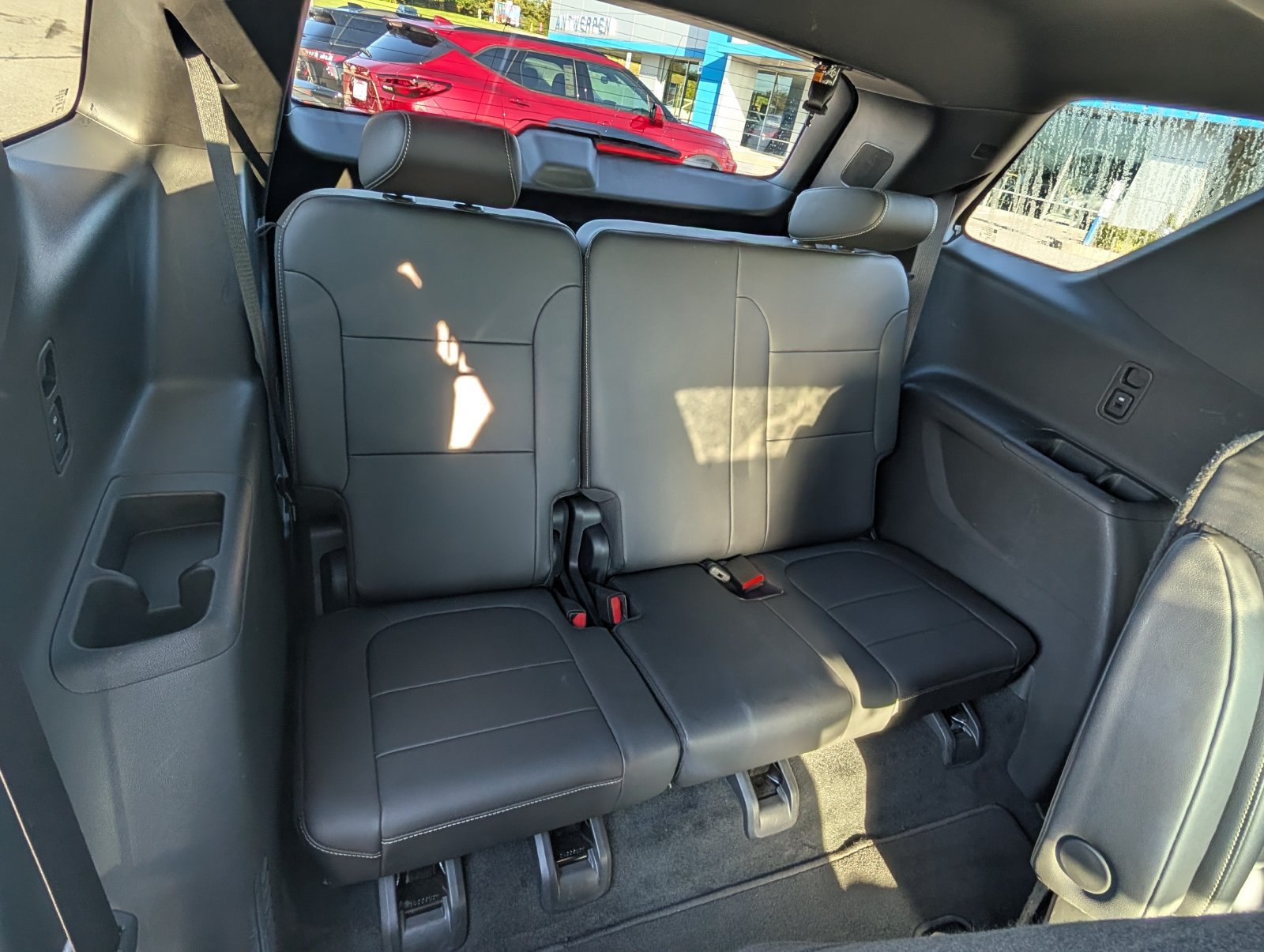 Used 2023 Chevrolet Traverse LT w/ LT Premium Package AWD/4WD image 14
