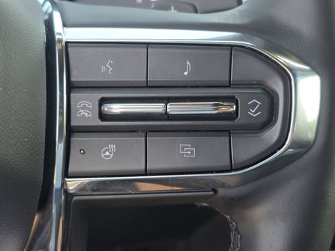 Used 2025 GMC Terrain Elevation AWD/4WD image 21