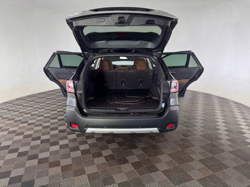Used 2023 Subaru Outback Touring w/ Tech Package 3 AWD/4WD image 15