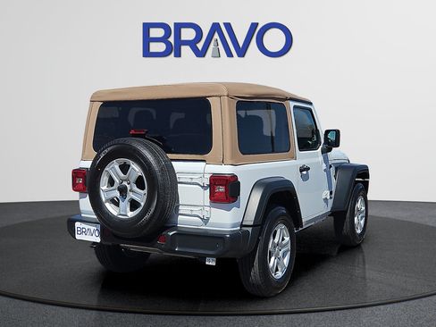 Used 2021 Jeep Wrangler Sport AWD/4WD image 4