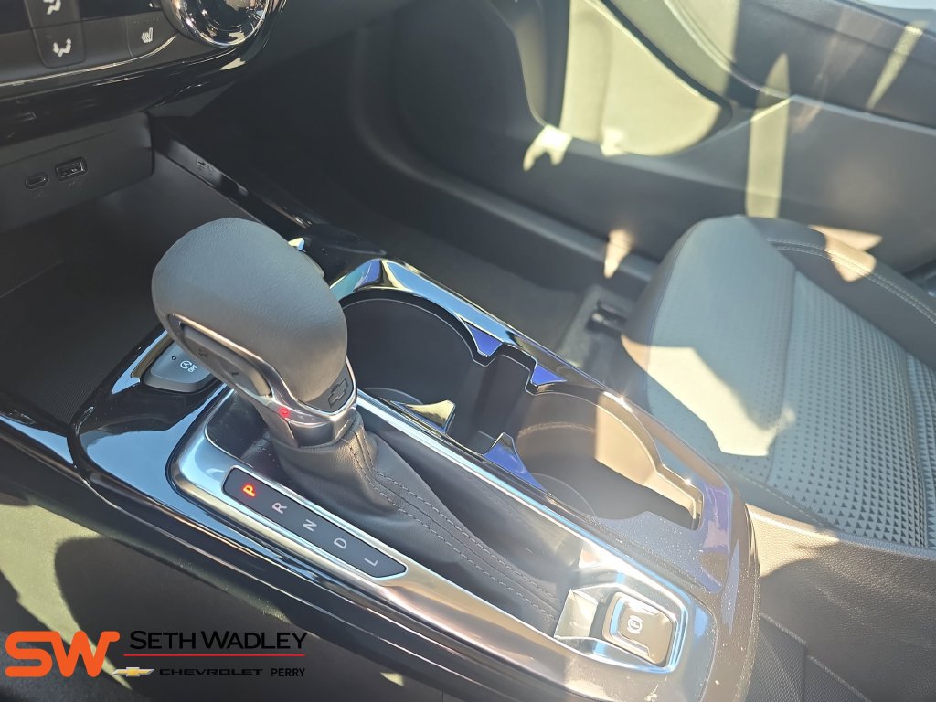 New 2026 Chevrolet Trax LT w/ Midnight Edition FWD image 26