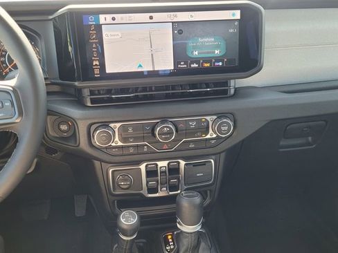 New 2025 Jeep Gladiator Sport image 8