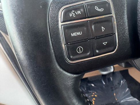 Used 2017 Jeep Wrangler Sahara w/ Connectivity Group image 25