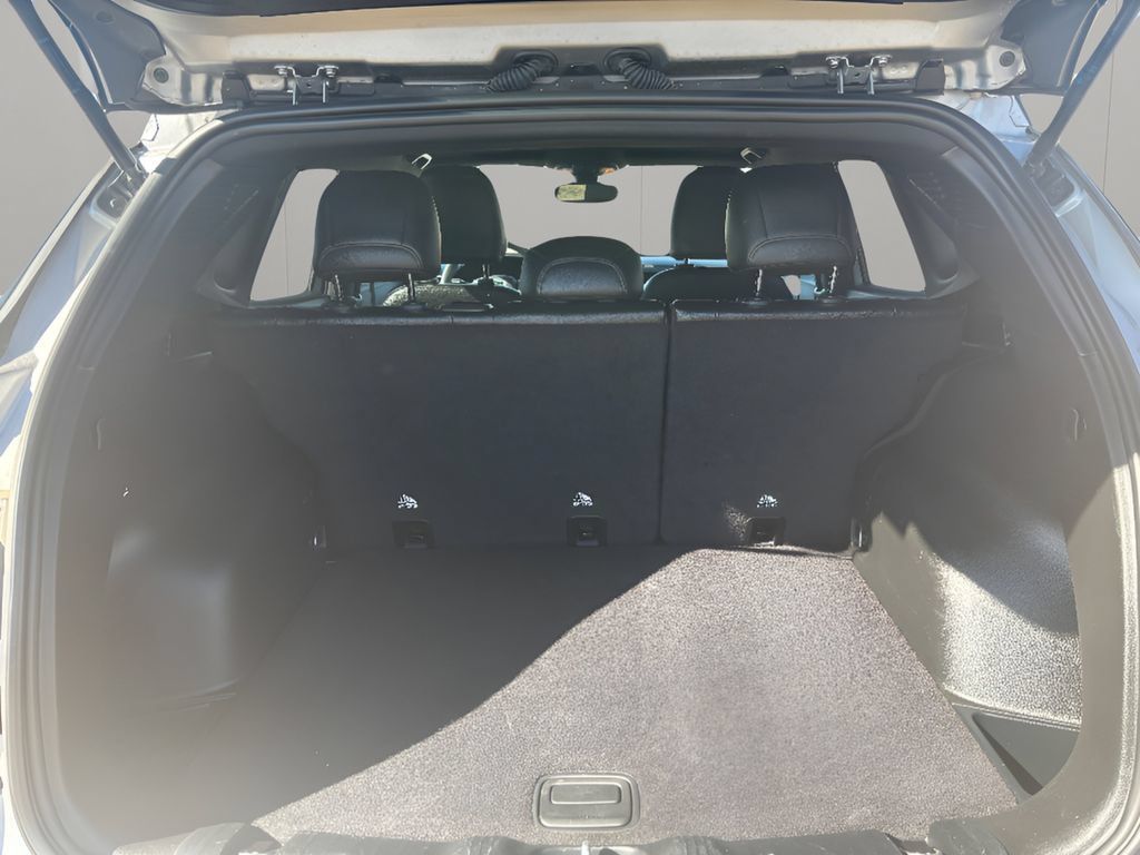 Used 2024 Jeep Compass Trailhawk AWD/4WD image 31