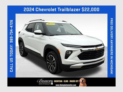 Used 2024 Chevrolet TrailBlazer LT AWD/4WD image 1