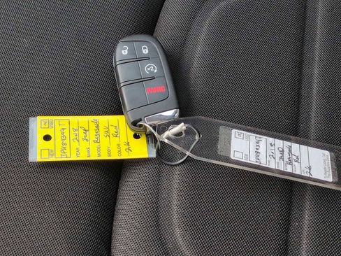 Used 2018 Jeep Renegade Latitude w/ UConnect 8.4 Nav Group image 38