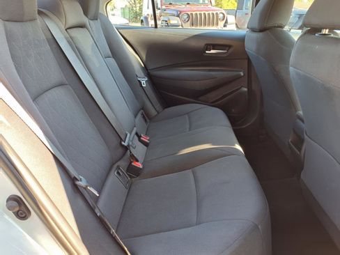 Used 2020 Toyota Corolla LE image 9