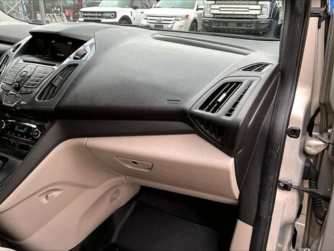 Used 2016 Ford Transit Connect Titanium image 18