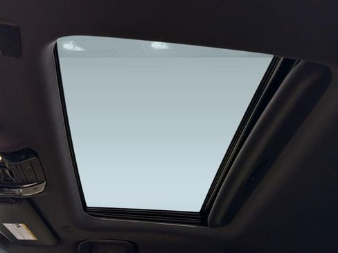 Used 2025 Toyota Land Cruiser w/ Premium Package image 15