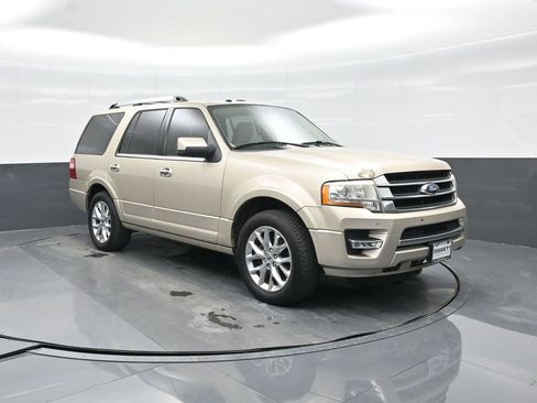 Used 2017 Ford Expedition Limited w/ Equipment Group 301A image 18