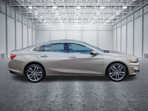 Used 2025 Chevrolet Malibu LT FWD image 45