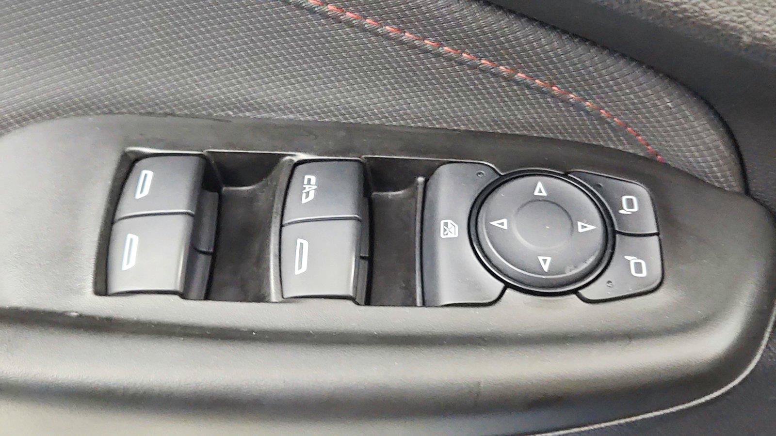 Used 2023 Chevrolet TrailBlazer RS w/ Sun and Liftgate Package FWD image 15