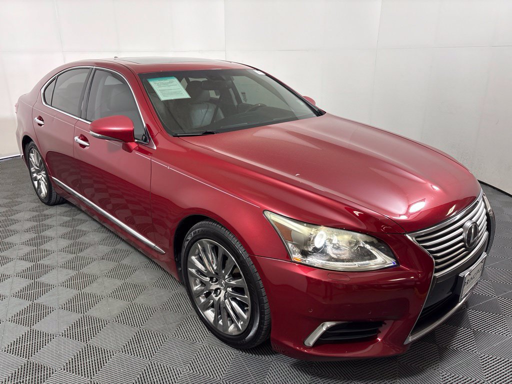 Used 2015 Lexus LS 460 w/ Comfort Package RWD image 4