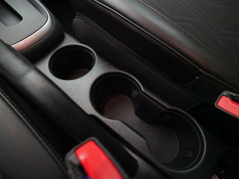 Certified 2022 Chevrolet Trax LT w/ LT Convenience Package image 16