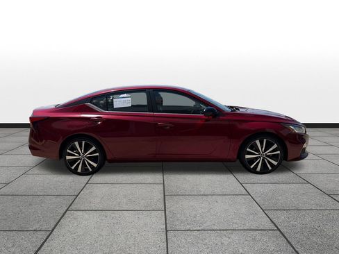 Used 2021 Nissan Altima 2.5 SR FWD image 6