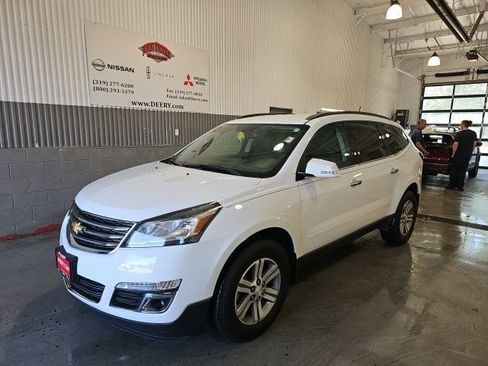 Used 2017 Chevrolet Traverse LT AWD/4WD image 7