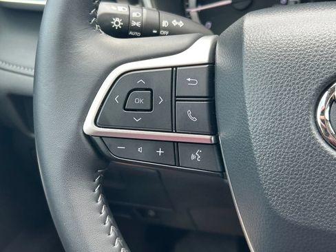 Used 2026 Toyota Highlander XLE AWD/4WD image 39