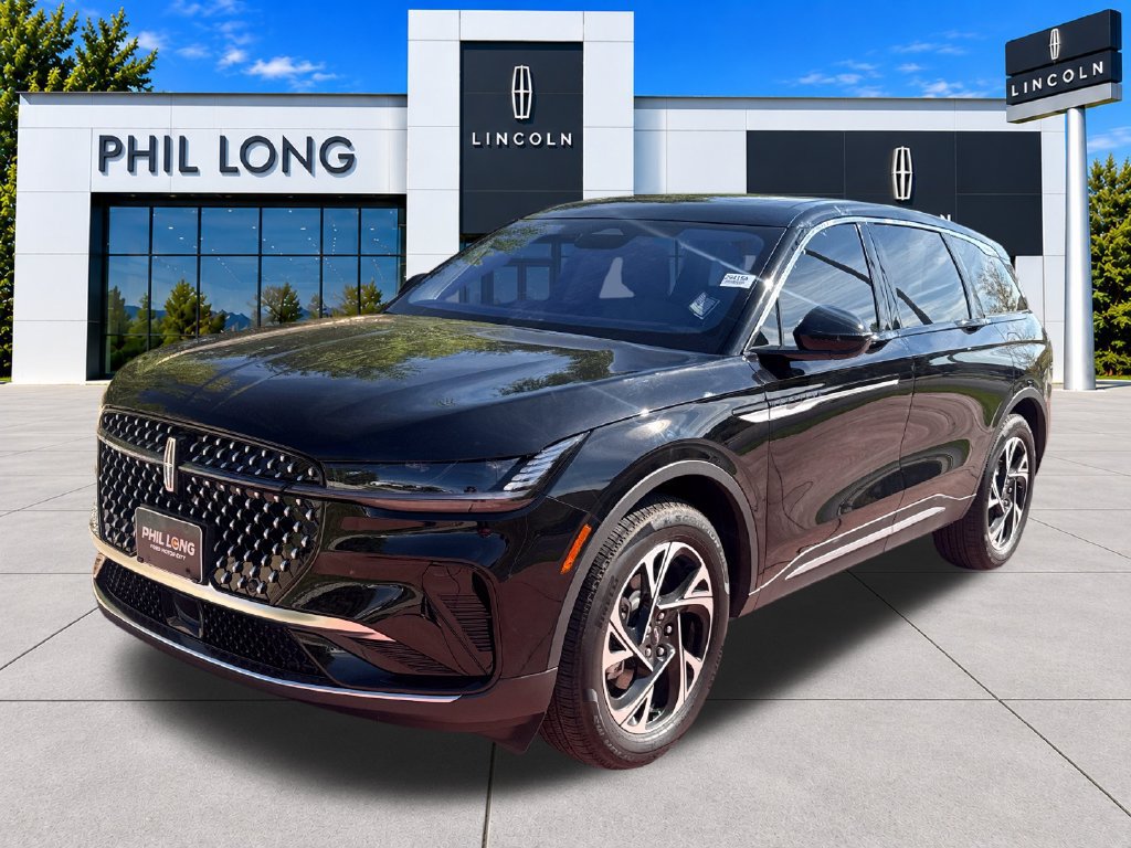 Used 2026 Lincoln Nautilus Premier w/ Equipment Group 102A AWD/4WD image 3
