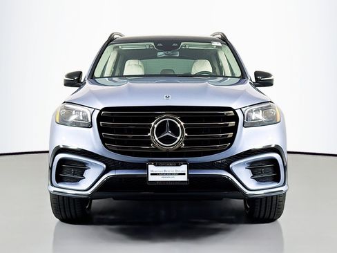 New 2026 Mercedes-Benz GLS 580 4MATIC image 2