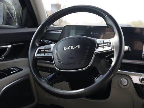 Used 2023 Kia Telluride S image 6