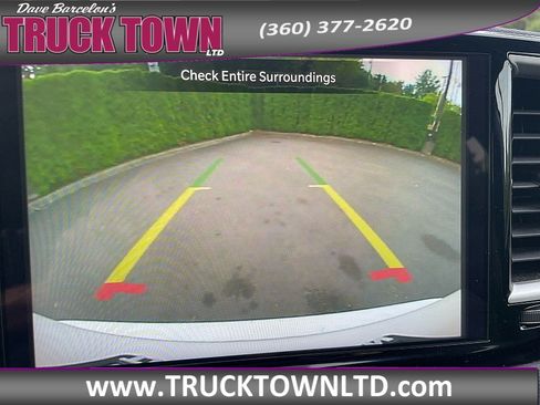 Used 2025 Chrysler Pacifica Select FWD image 26
