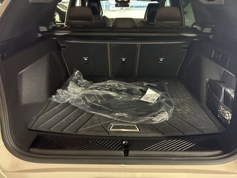 Used 2025 BMW X3 xDrive30i w/ Premium Package image 10