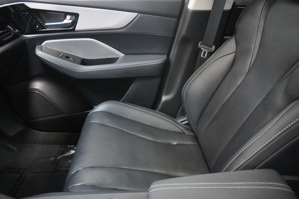 Used 2023 Acura MDX w/ Technology Package FWD image 28