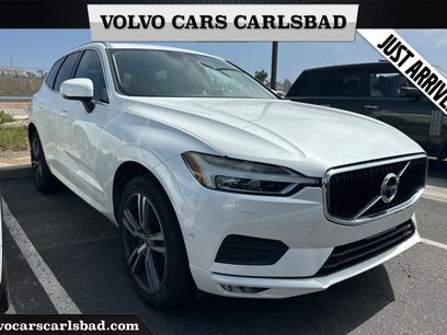 Used 2018 Volvo XC60 T6 Momentum w/ Convenience Package