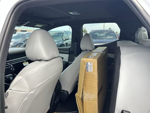 New 2025 Hyundai Santa Cruz SEL image 19