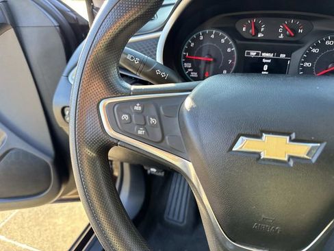 Used 2020 Chevrolet Malibu LS image 28