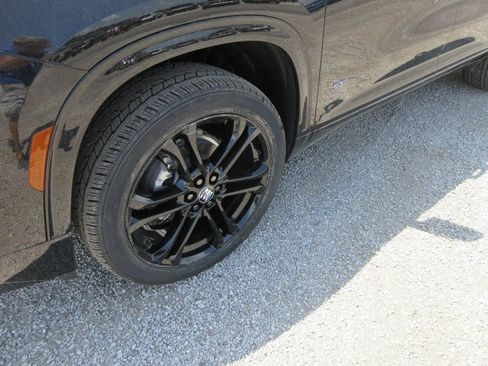 New 2026 Buick Enclave Sport Touring w/ Super Cruise Package AWD/4WD image 9