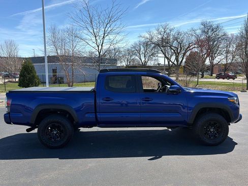 Used 2023 Toyota Tacoma TRD Off-Road w/ Advanced Technology Package image 10