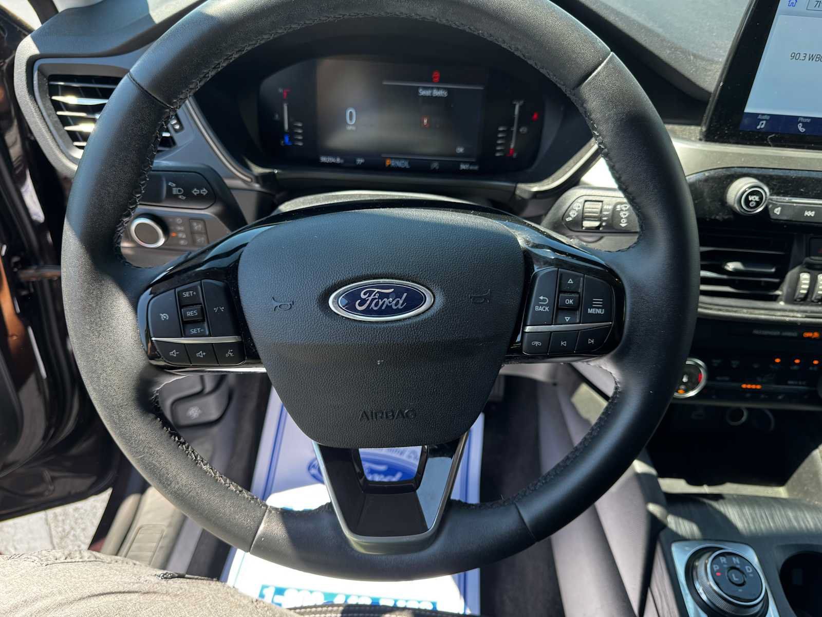 Used 2023 Ford Escape Active AWD/4WD image 18